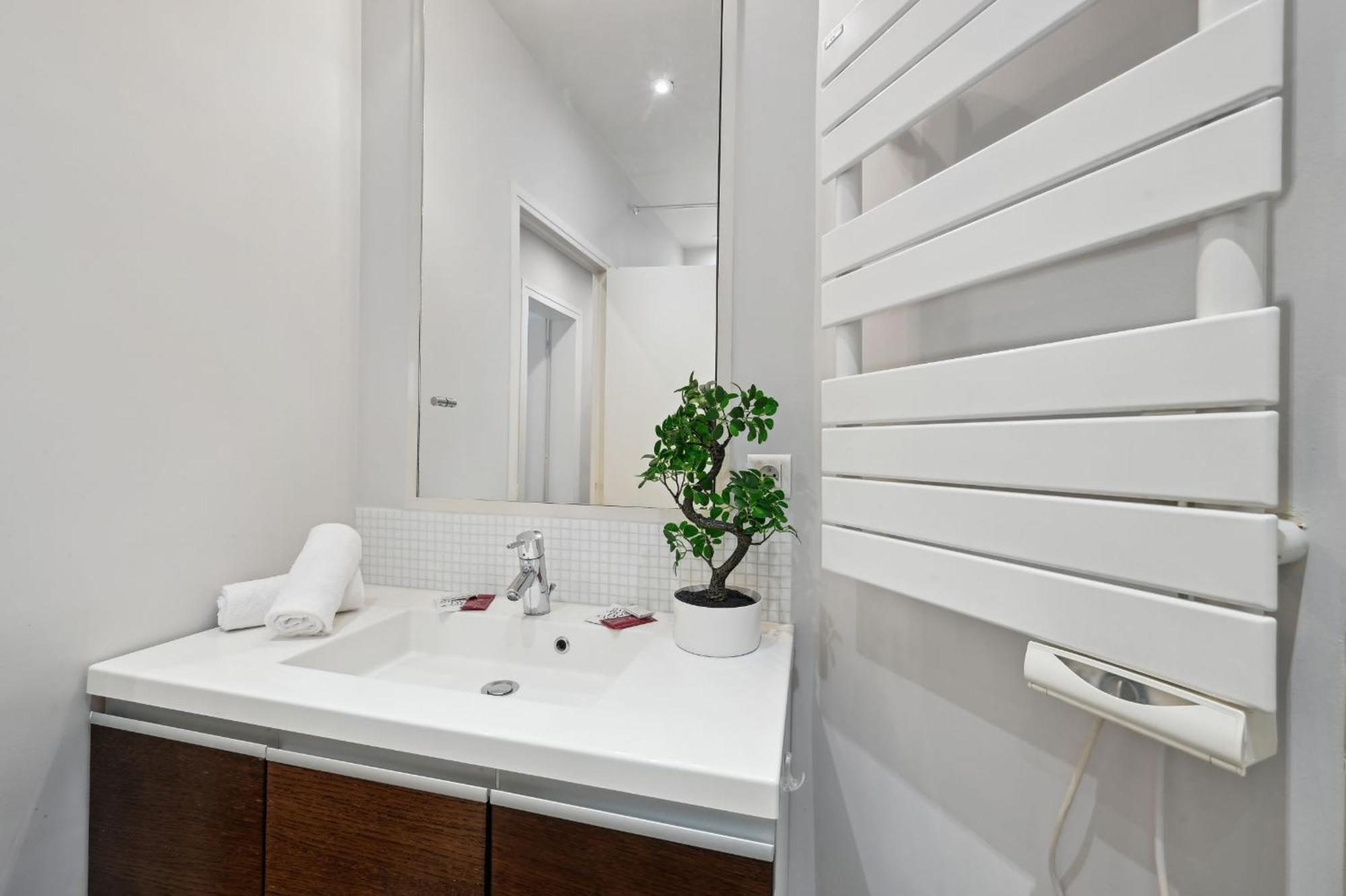 Champs-Elysees & Arc De Triomphe - Cityapartmentstay 巴黎 外观 照片